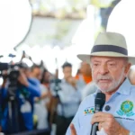 “Trump, você me deve uma reunião”, diz Lula em Goiás após novo tarifaço americano