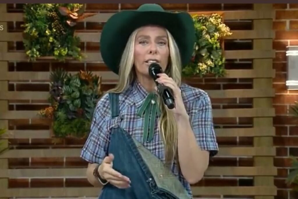 Adriane Galisteu revela data de estreia de A Fazenda 18