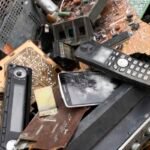 Descarte incorreto de eletrônicos pode causar danos ao meio ambiente
